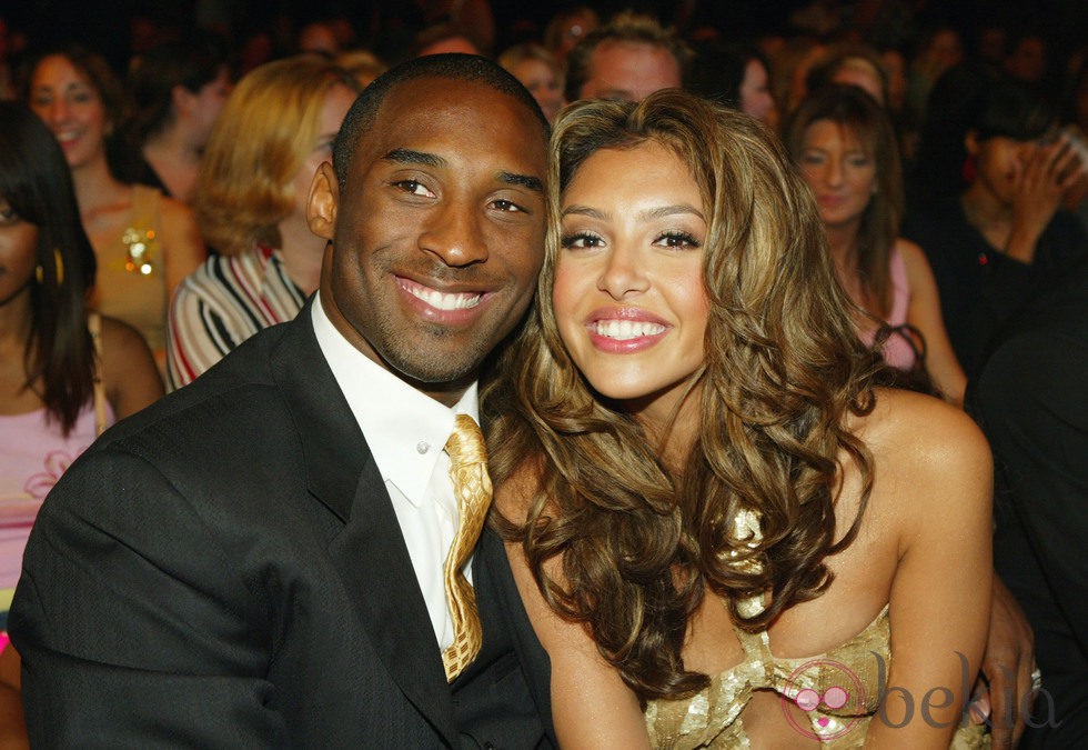 Kobe Bryant junto a su mujer Vanessa Laine