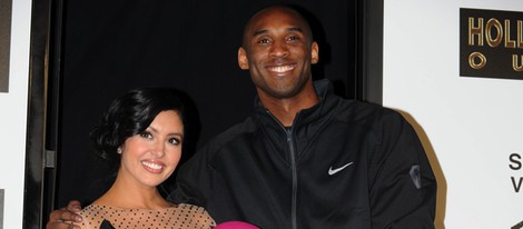 Kobe Bryant junto a su mujer Vanessa Laine y sus hijas Natalia y Giana