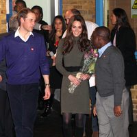 Los Duques de Cambridge en el 'Centrepoint Camberwell' de Londres