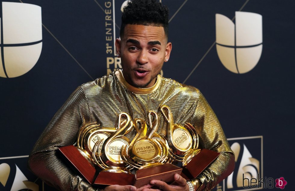 Ozuna en los premios Lo Nuestro con sus nueve galardones