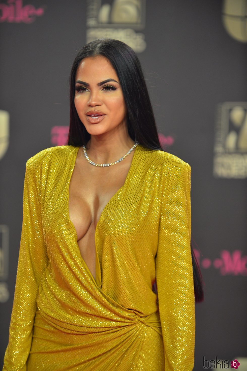 Natti Natasha en los premios lo Nuestro 2019