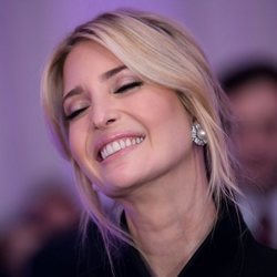 Ivanka Trump sonriendo durante la conferencia anual de seguridad de Munich