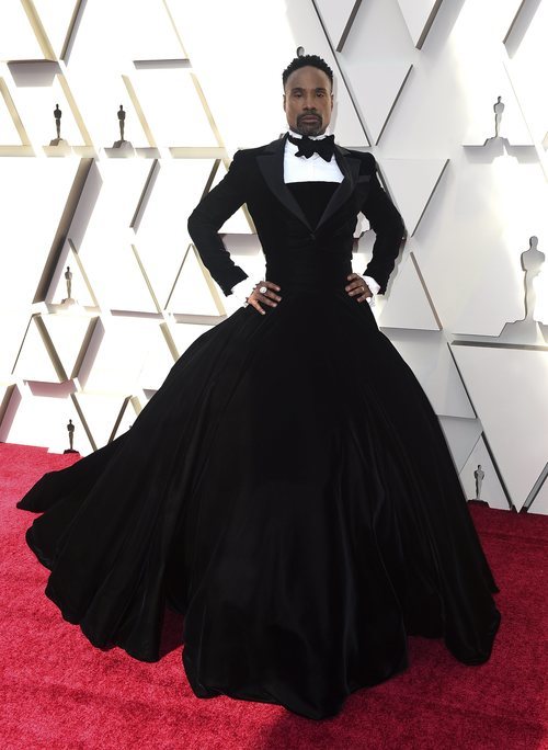 Billy Porter en la alfombra roja de los Premios Oscar 2019