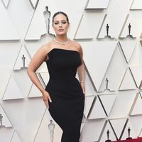 Ashley Graham en la alfombra roja de los Premios Oscar 2019