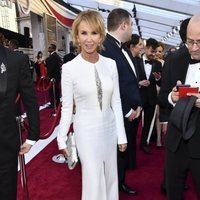 Trudie Styler en la alfombra roja de los Premios Oscar 2019