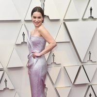 Emilia Clarke en la alfombra roja de los Premios Oscar 2019