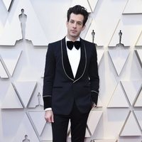 Mark Ronson en la alfombra roja de los Premios Oscar 2019