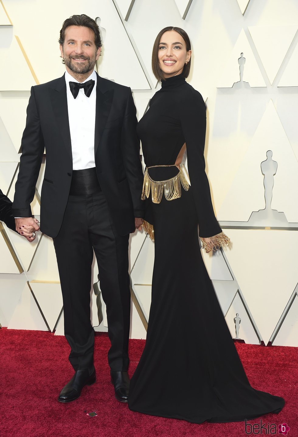 Bradley Cooper e Irina Shayk en la alfombra roja de los Premios Oscar 2019