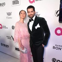 Cara Santana y Jesse Metcalfe en la fiesta de Elton John tras los Premios Oscar 2019