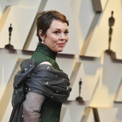 Olivia Colman en la alfombra roja de los Premios Oscar 2019