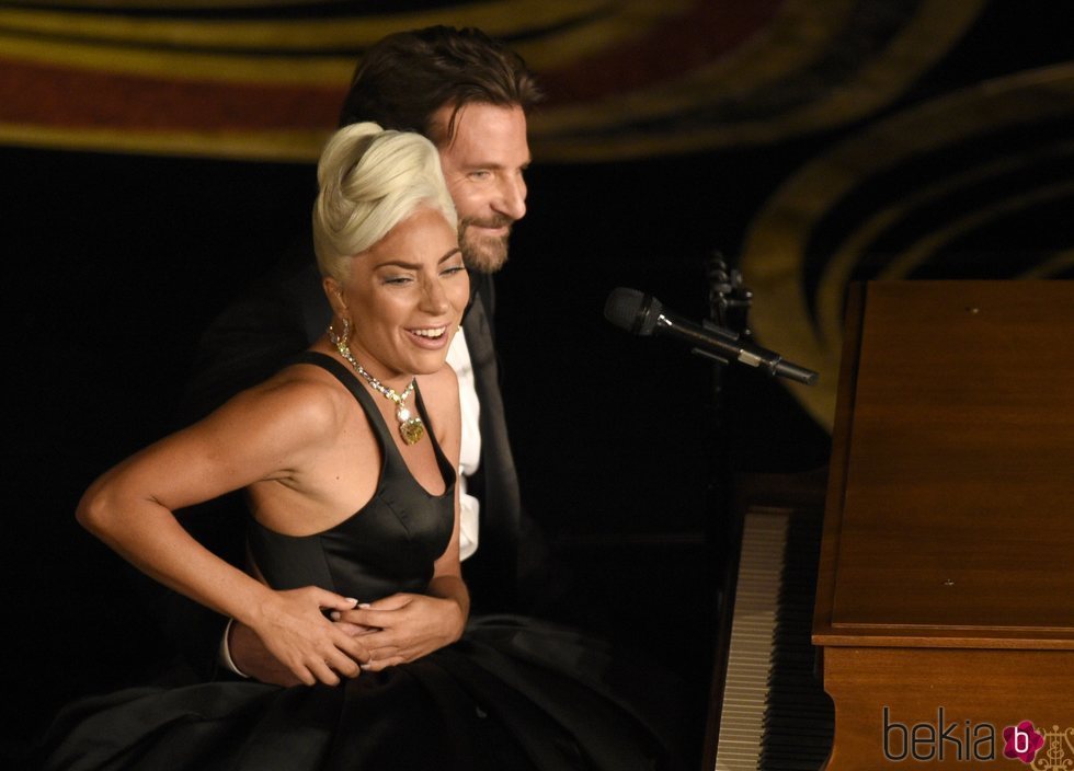 Lady Gaga y Bradley Cooper durante su actuación en los Oscar 2019