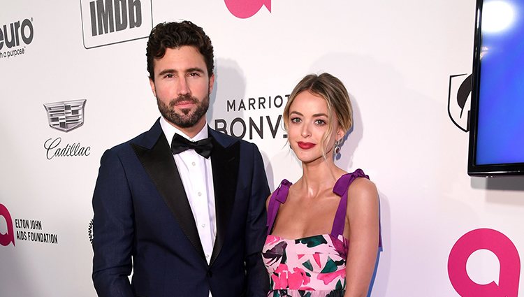 Brody Jenner y Kaitlynn Carter en la fiesta de Elton John tras los Premios Oscar 2019