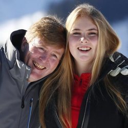 Guillermo Alejandro y Amalia de Holanda, muy cómplices en Lech