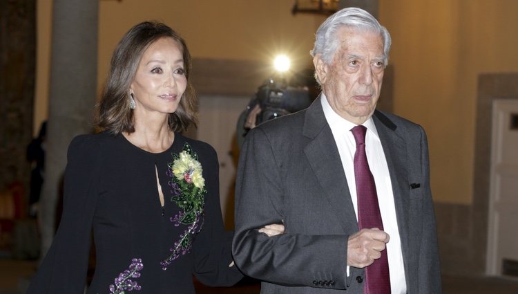 Mario Vargas Llosa e Isabel Preysler en la cena por la Visita de Estado del Presidente de Perú, Martín Vizcarra