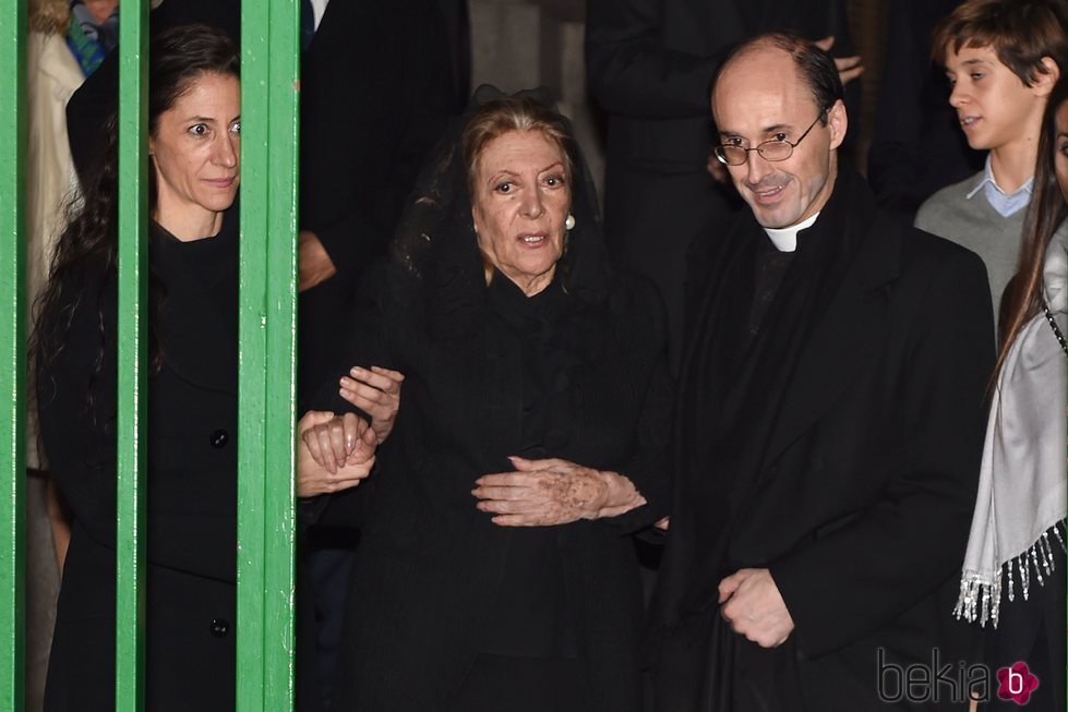 Pitita Ridruejo en el funeral de su marido Mike Stilianopoulos