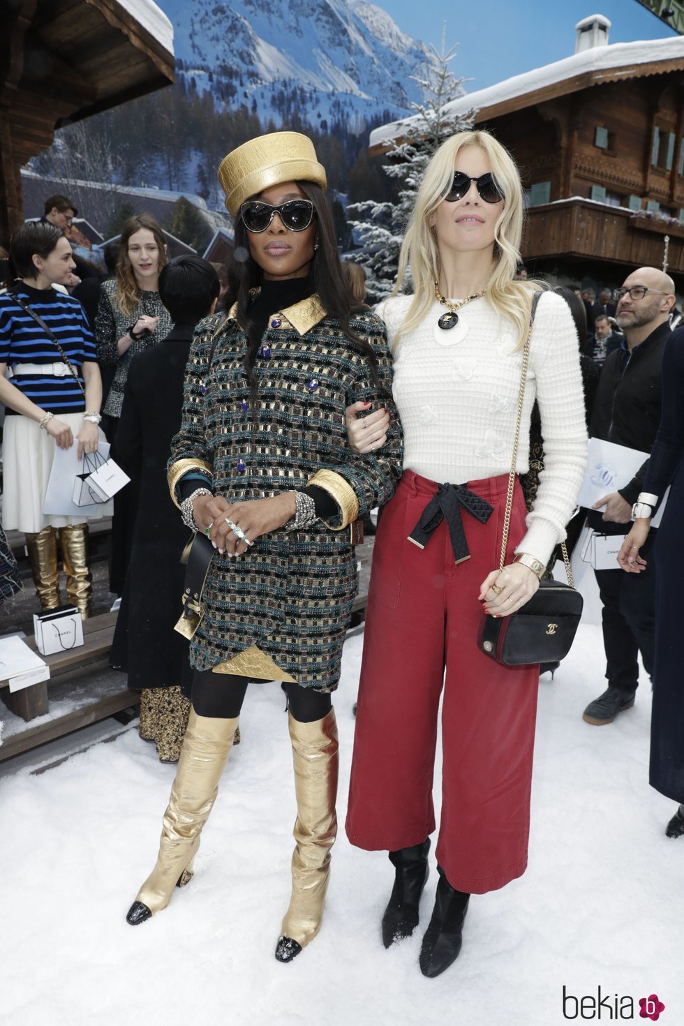 Naomi Campbell y Claudia Schiffer en el front row del desfile de Chanel otoño/invierno 2019/2020 en París