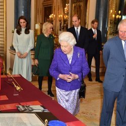 La Familia Real Británica en el 50 aniversario de la investidura del Príncipe Carlos como Príncipe de Gales