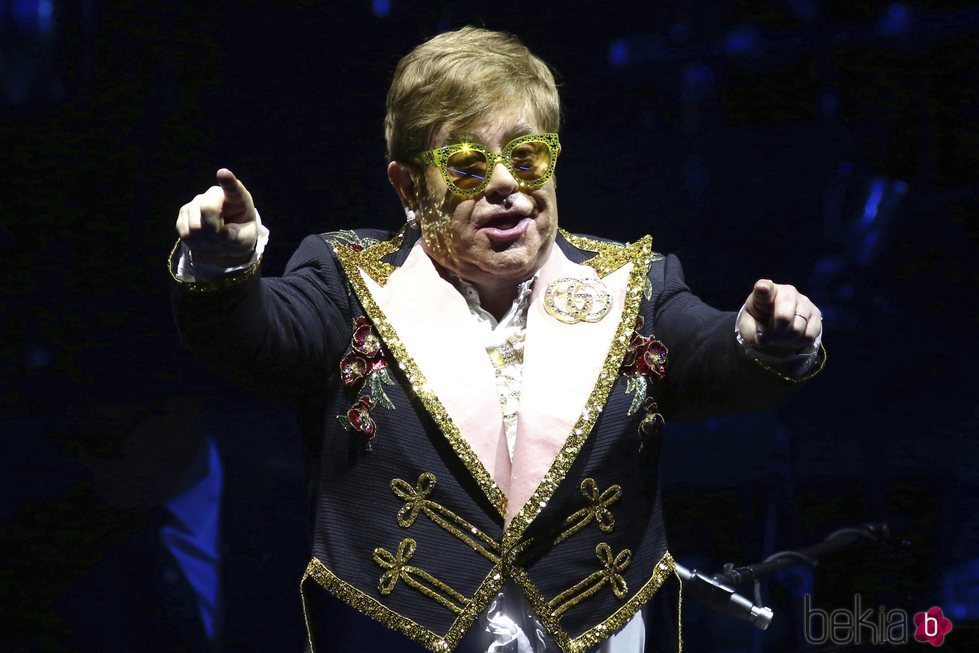 Elton John en un concierto en Nueva York