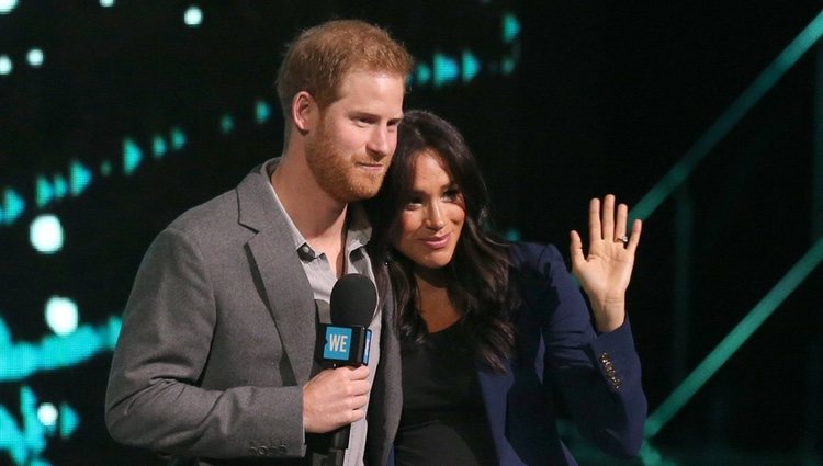 Los Duques de Sussex muy cariñosos en el WE Day