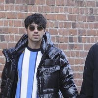 Joe Jonas y Sophie Turner en una comida familiar en NY