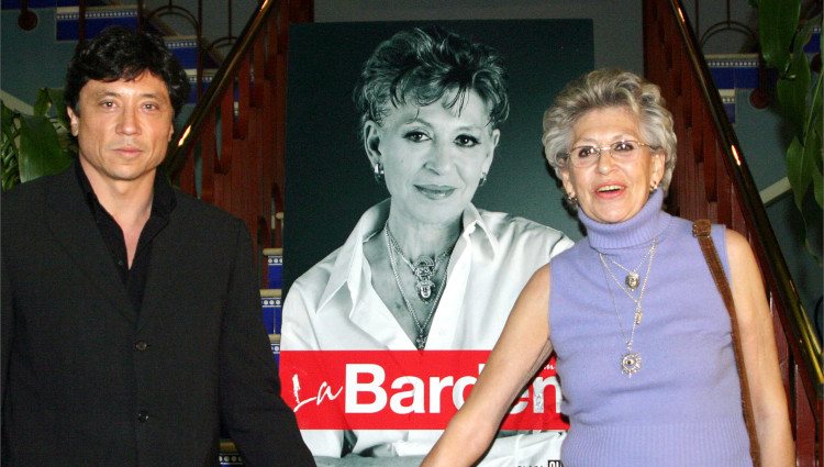 Carlos Bardem y Pilar Bardem en el estreno de 'La Bardem', el libro autobiográfico de la actriz