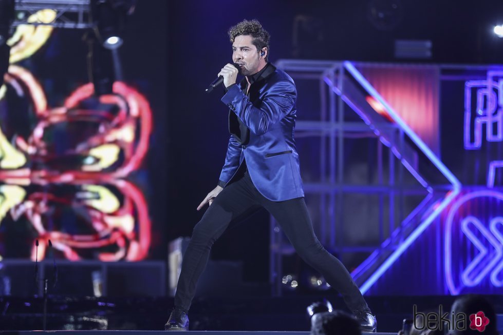 David Bisbal actuando en los Premios Cadena Dial 2019 en Tenerife