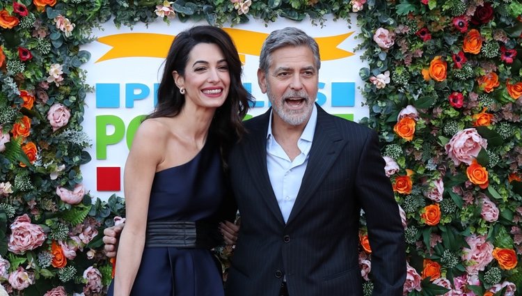 George y Amal Clooney en la gala benéfica People's Postcode Lottery