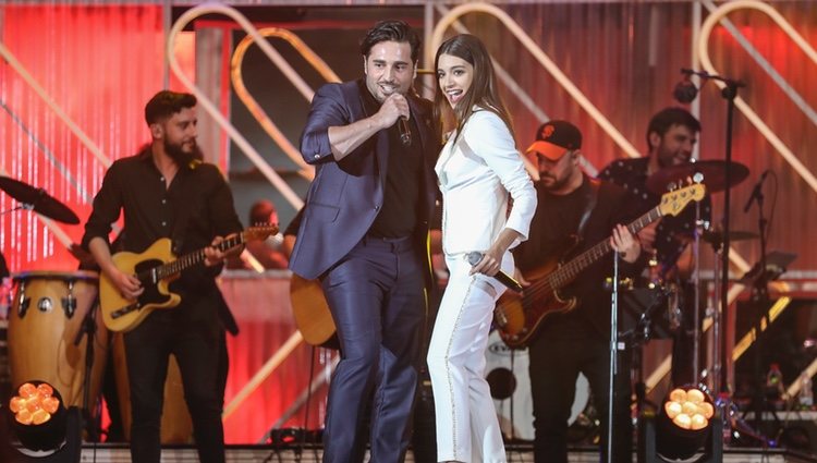 David Bustamante y Ana Guerra en los Premios Dial 2019 en Tenerife