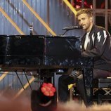 Pablo Alborán al piano en los Premios Dial 2019 en Tenerife