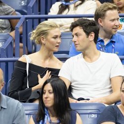 Karlie Kloss y Joshua Kushner en el US Open 2018