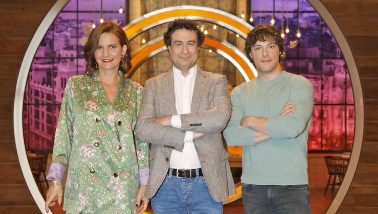 Samantha Vallejo-Nágera, Pepe Rodríguez y Jordi Cruz en la presentación de 'MasterChef 7'