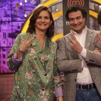 Samantha Vallejo-Nágera, Pepe Rodríguez y Jordi Cruz posando en la presentación de 'MasterChef 7'