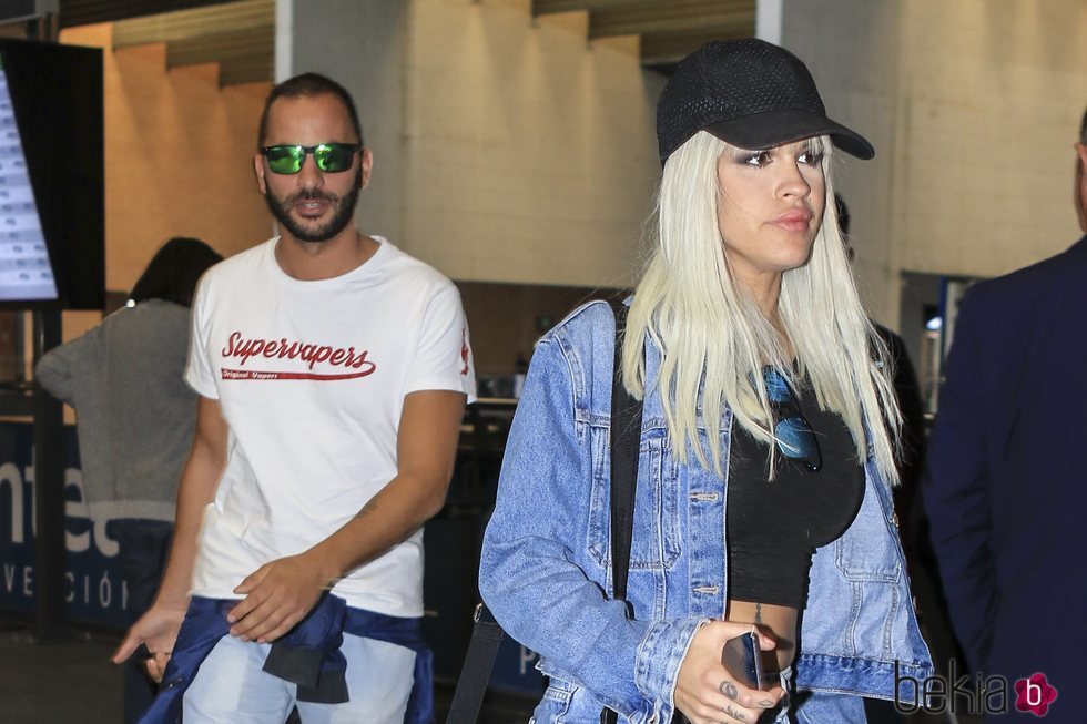 Antonio Tejado e Ylenia llegando a Sevilla