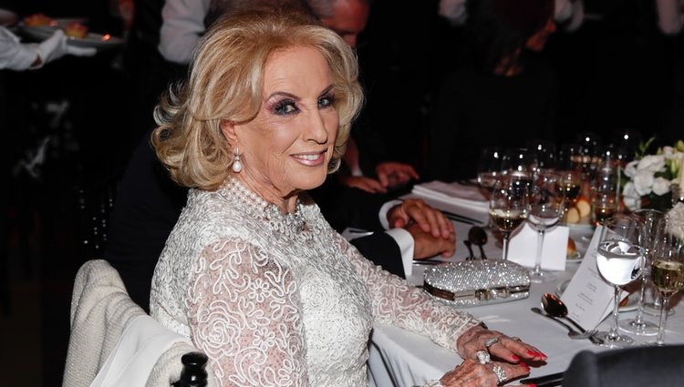 Mirtha Legrand en la cena de gala por el Viaje de Estado de los Reyes Felipe y Letizia a Argentina