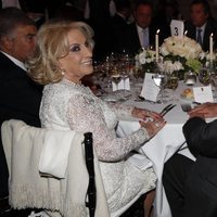 Mirtha Legrand y Mario Vargas Llosa en la cena de gala por el Viaje de Estado de los Reyes Felipe y Letizia a Argentina