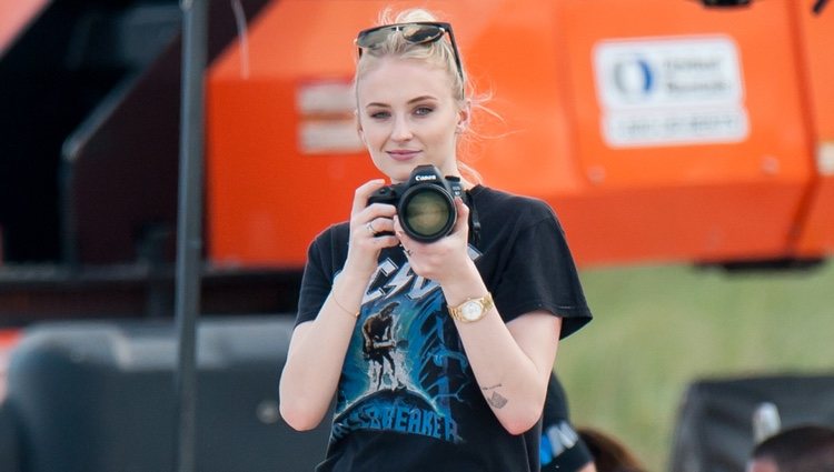 Sophie Turner, durante la grabación de un videoclip de los Jonas Brothers