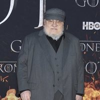 George R. R. Martin en la premiere de la octava temporada de 'Juego de tronos'