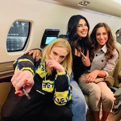 Priyanka Chopra, Sophie Turner y Danielle Jonas disfrutando de un día juntas