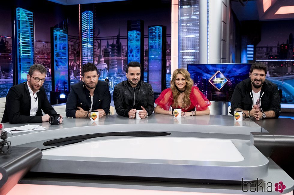 Pablo López, Antonio Orozco, Luis Fonsi y Paulina Rubio en 'El Hormiguero' hablando de 'La Voz'