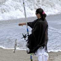 Isabel Pantoja pescando en Marbella