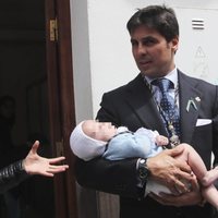 Francisco Rivera con su hijo Curro en la Semana Santa de Sevilla 2019