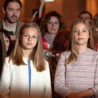 La Reina Sofía con la Princesa Leonor y la Infanta Sofía en la Misa de Pascua 2019