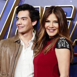 Ivonne Reyes con su hijo Alejandro en la premiere de 'Los Vengadores: Endgame' en Madrid