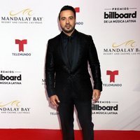 Luis Fonsi en los Billboard Latin Music