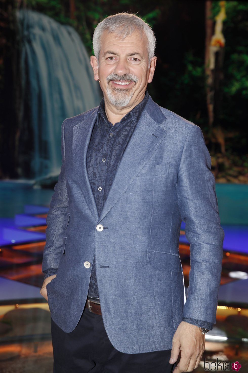 Carlos Sobera en una foto promocional de Supervivientes 2019