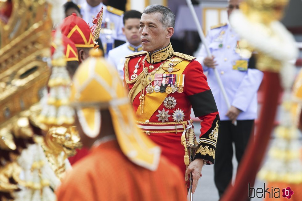 El Rey Vajiralongkorn de Tailandia en el homenaje a su padre el Rey Bhumibol Adulyadej