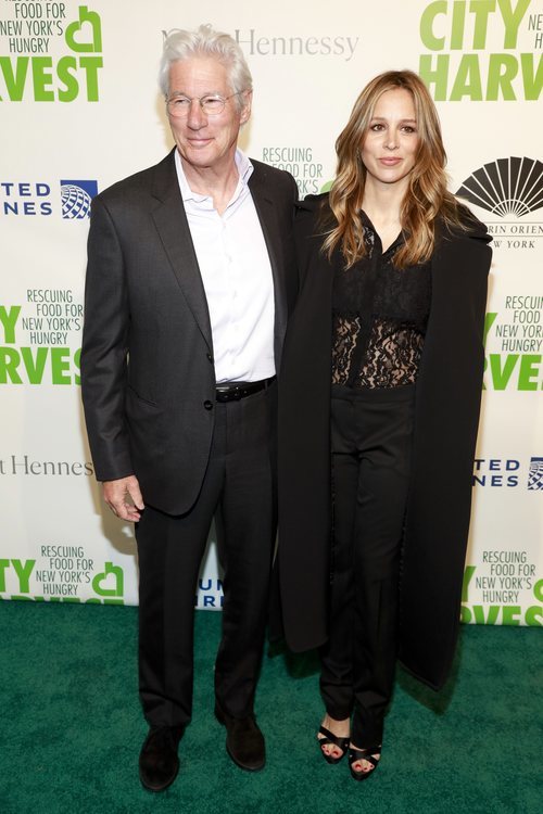 Alejandra Silva luce figura tras ser madre de un hijo con Richard Gere, en la Gala City Harvest 2019