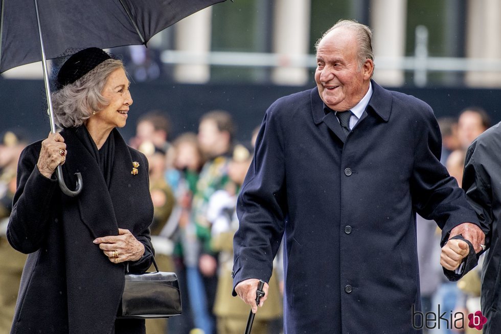 Los Reyes Juan Carlos y Sofía en el funeral del Gran Duque Juan de Luxemburgo