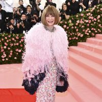 Anna Wintour en la alfombra roja de la Gala MET 2019