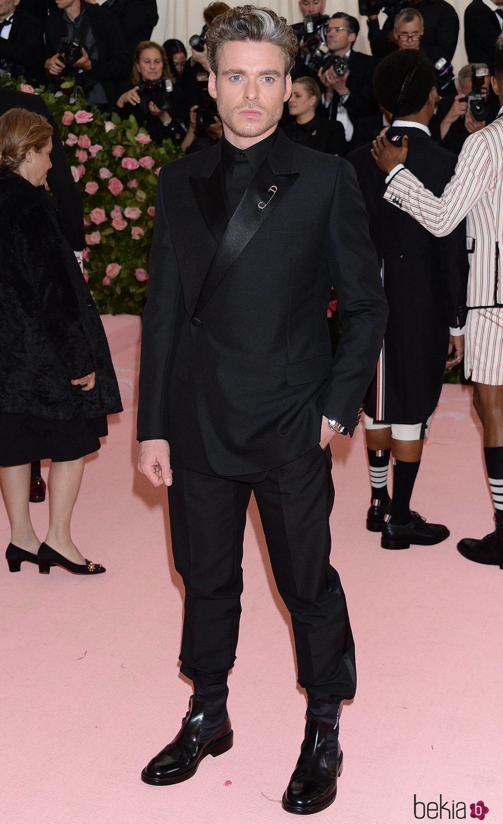 Richard Madden en la alfombra roja de la Gala MET 2019